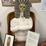 Movements of art - The Laughing house